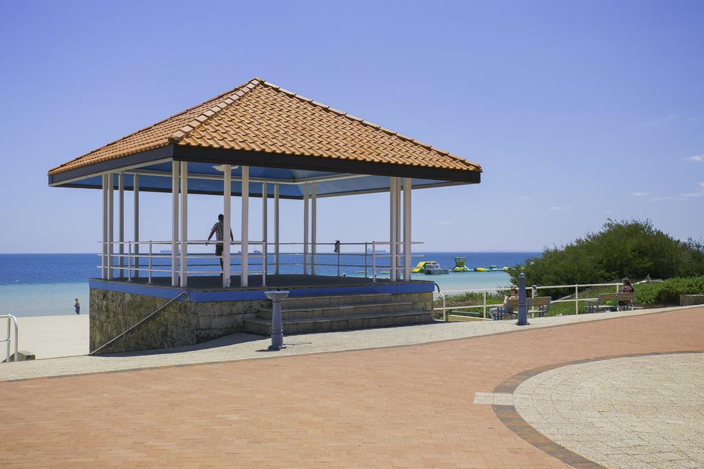 Boardwalk By Rockingham Apartments Екстер'єр фото