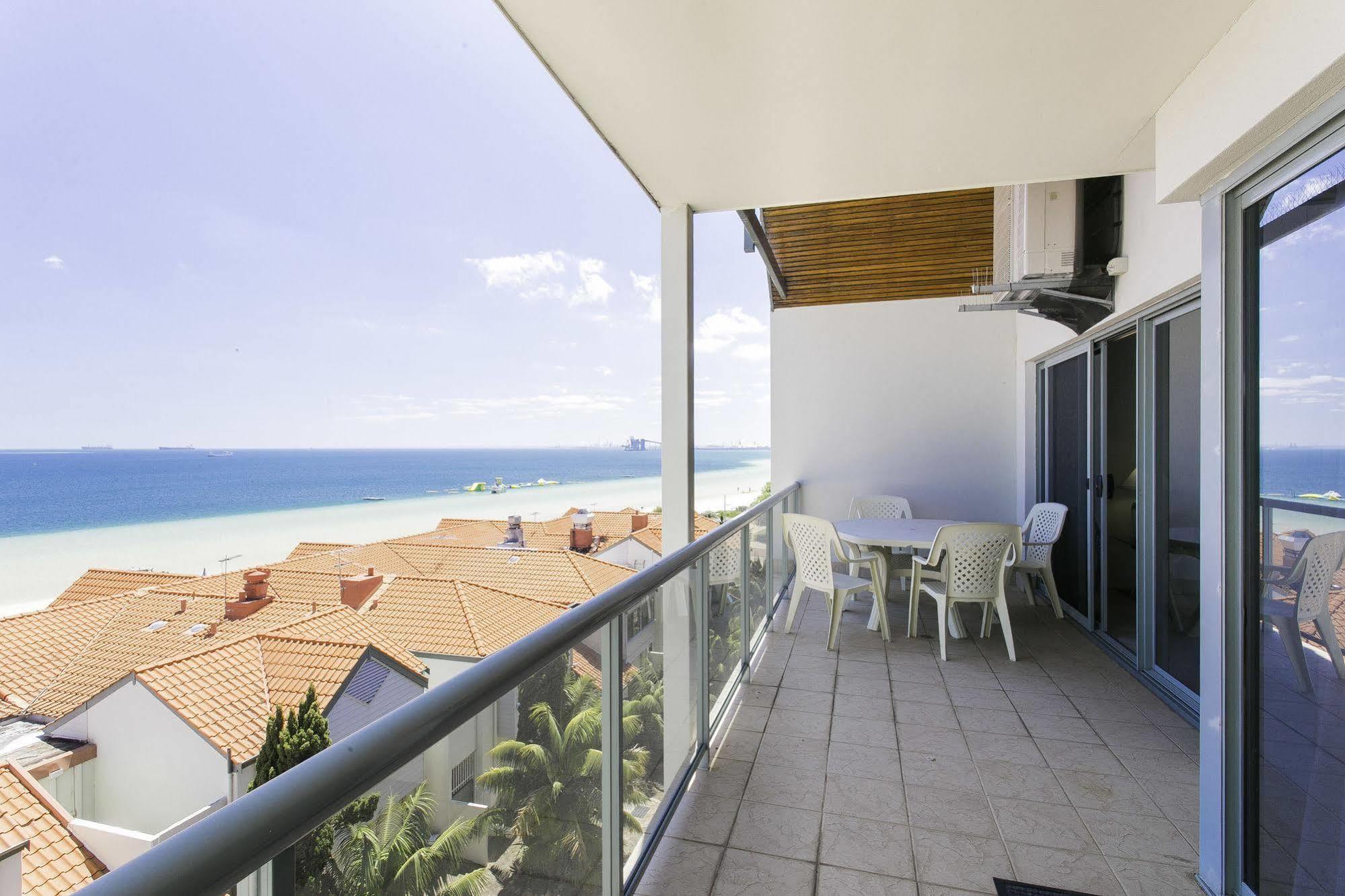 Boardwalk By Rockingham Apartments Екстер'єр фото